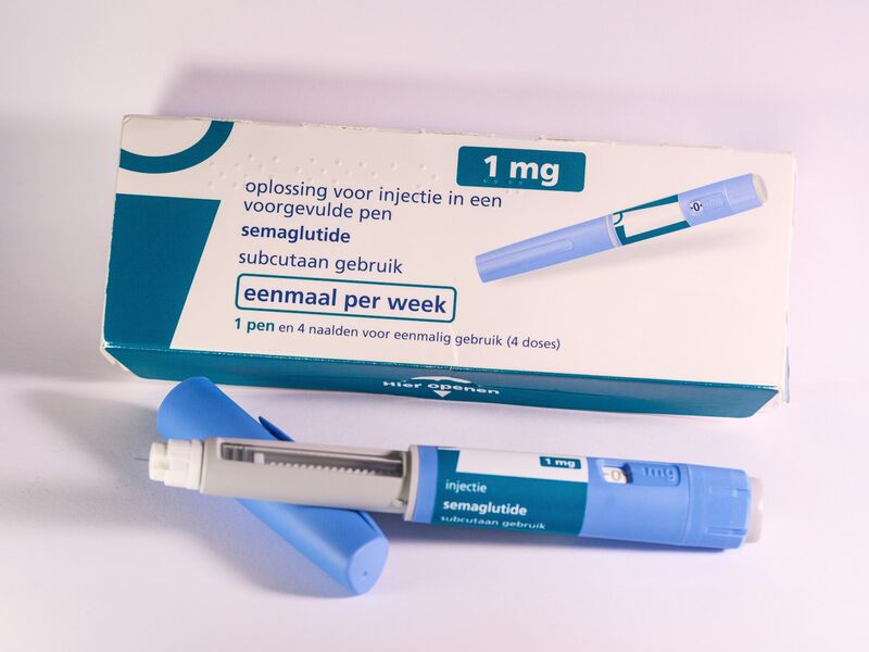 An auto-injector pen used to treat diabetes.